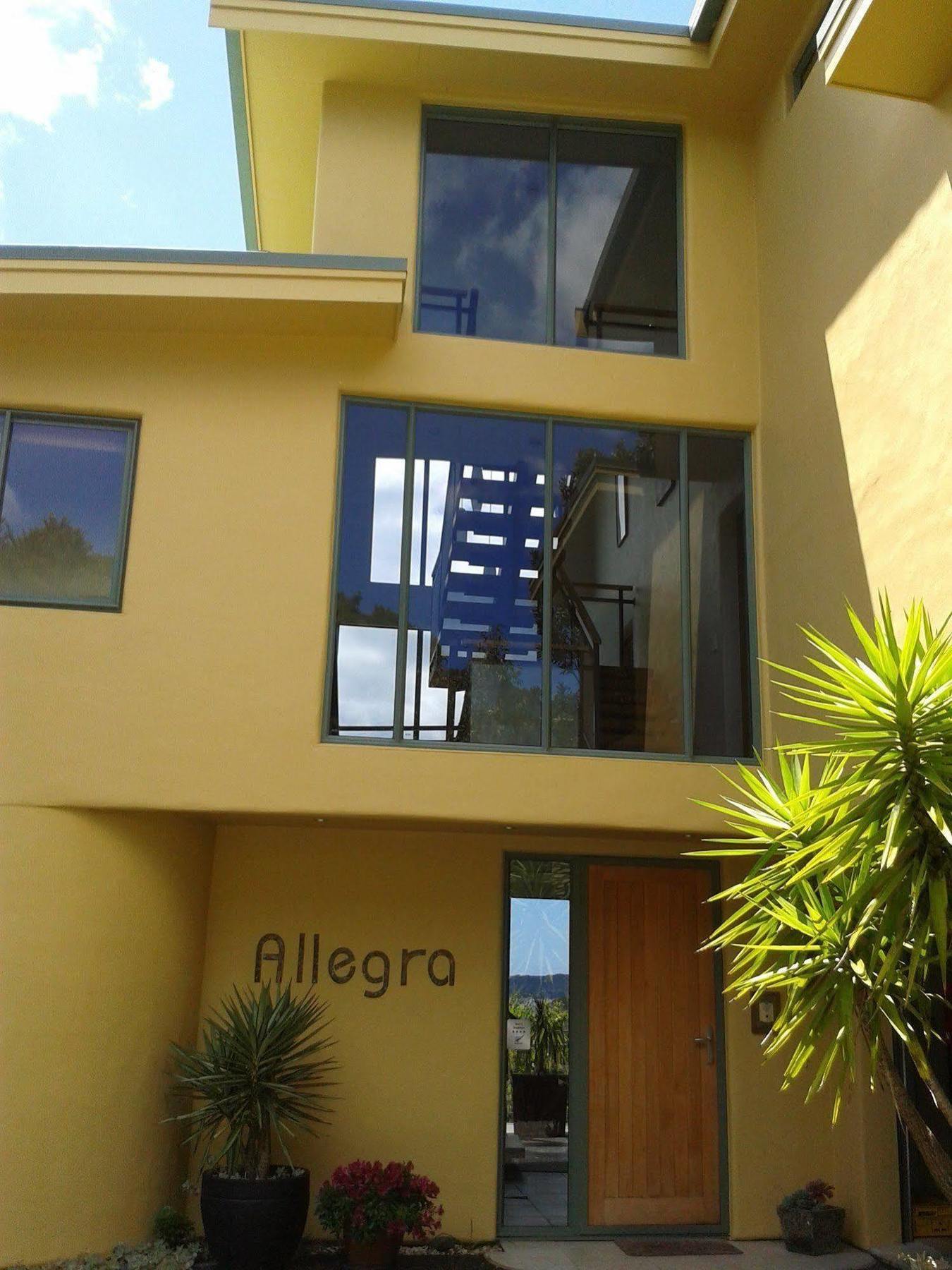 Allegra House ไปเฮีย ภายนอก รูปภาพ